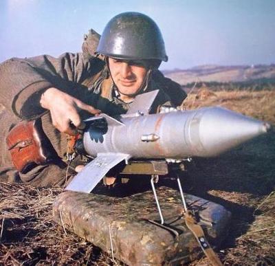 揭秘新中國(guó)通過(guò)秘密途徑獲得的武器 6架殲6換來(lái)T72