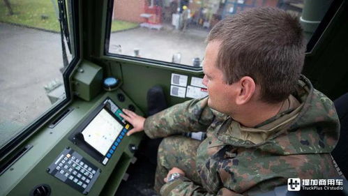 8x6驅動,全輪轉向 液氣懸掛 裝甲駕駛室,利勃海爾g ltm軍用起重機真強悍